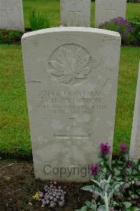 Etaples Military Cemetery - Johnston, Arthur Henry